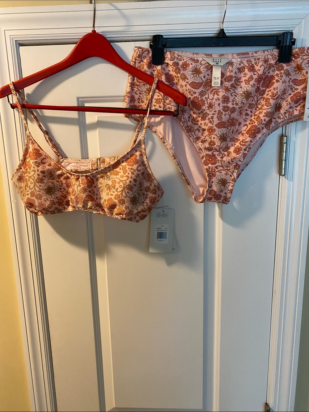 BillaBong Beautiful Pink Floral Ribbed Retro Rise Bikini Set NWT
